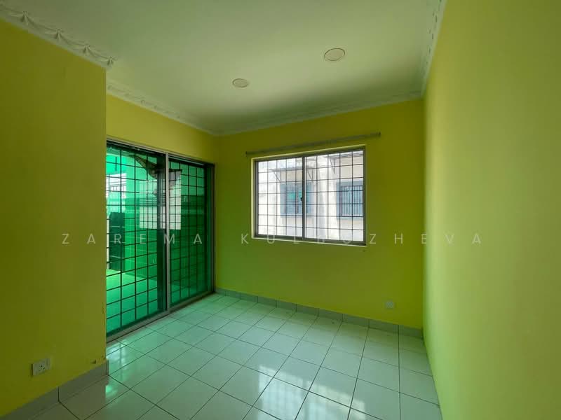 2-storey Terraced House for Sale in Kajang (Selangor) - Zarema Kulbuzheva - Interior - PropertyGuru.com.my