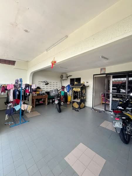 Taman Sri Pulai untuk Untuk Dijual - RM 325,000, Mac 2026 - Exterior - PropertyGuru.com.my