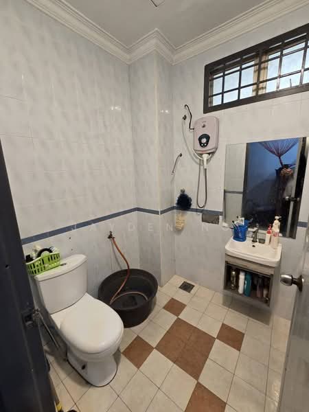2-storey Terraced House for Sale in Taman Seri Orkid (Skudai) - Jayden Ng - Bathroom - PropertyGuru.com.my