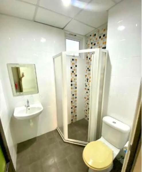 Condominium for Rent at Bayswater Resort Condominium - Gan Chun Kai - Bathroom - PropertyGuru.com.my