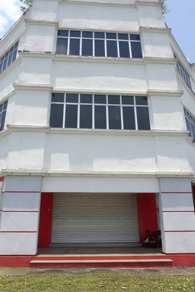 CORNER LOT | MAIN ROAD FRONTAGE | RARE UNIT | GROUND FLOOR | BANDAR TASIK KESUMA untuk Untuk Disewa - RM 5,000 /bulan, Mac 2026 - Exterior - PropertyGuru.com.my