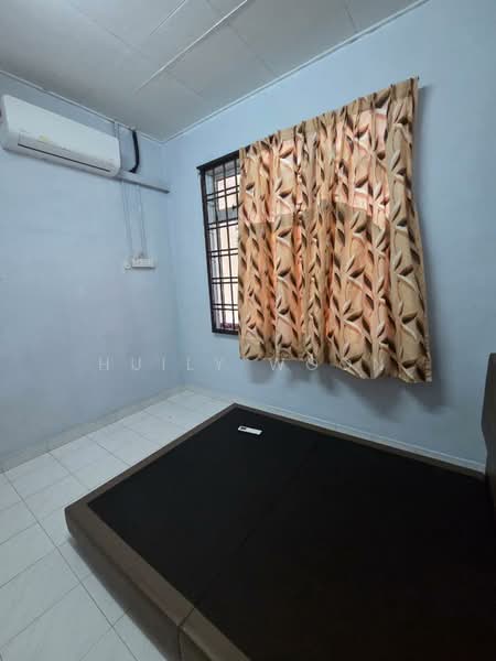 1-storey Terraced House for Rent in Taman Puteri Wangsa (Ulu Tiram) - Huily Woon - Bedroom - PropertyGuru.com.my