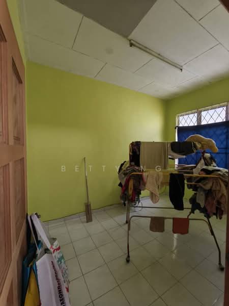 For Sale - Taman Senai Utama