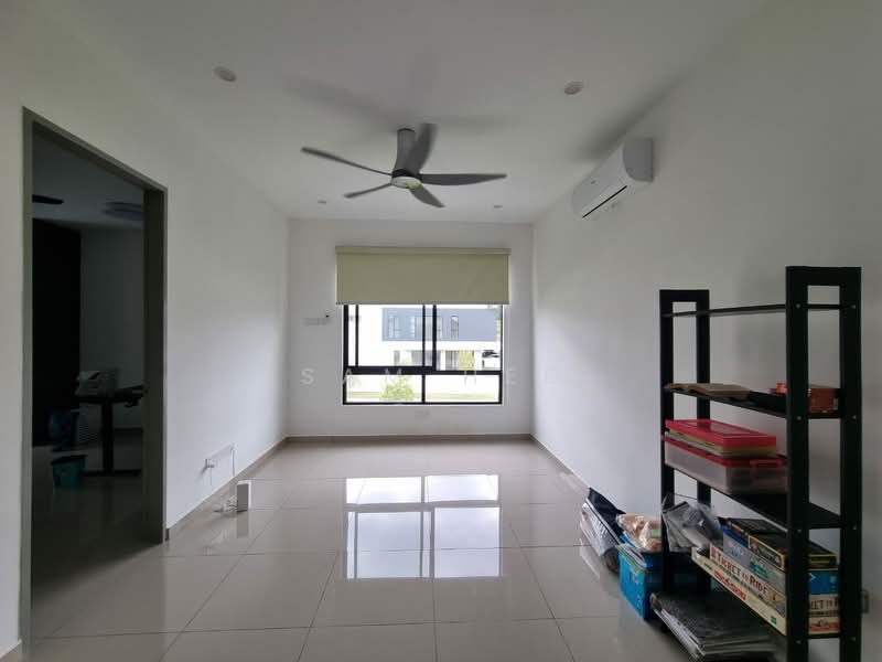 2-storey Terraced House for Sale in Kajang (Selangor) - Sam Hee - Living Room - PropertyGuru.com.my