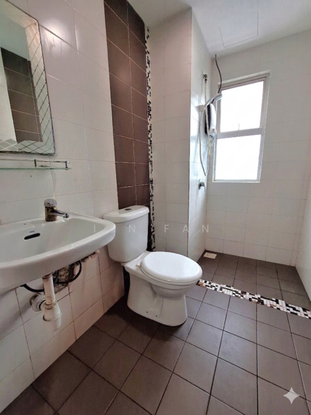 Condominium for Sale at Villa Park - Ian Fan - Bathroom - PropertyGuru.com.my