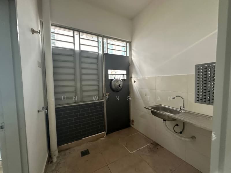 Terraced House for Rent in Iskandar Puteri (Nusajaya) (Johor) - Jun Weng Tan - Kitchen - PropertyGuru.com.my