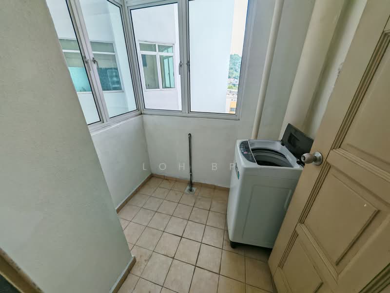 Desa Airmas Condominium untuk Untuk Disewa - RM 1,600 /bulan, Mac 2026 - Balcony - PropertyGuru.com.my