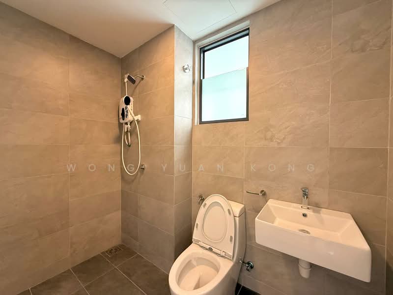 Service Residence for Rent at SUNSURIA FORUM SERVICED APARTMENT - Wong Yuan Kong - Bathroom - PropertyGuru.com.my