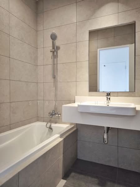 Kondominium untuk Disewa di Bangsar Hill Park - Stanley Ho - Bathroom - PropertyGuru.com.my