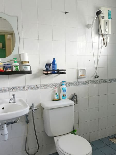 2-storey Terraced House for Sale in Shah Alam (Selangor) - Marilyn Khor - Bathroom - PropertyGuru.com.my