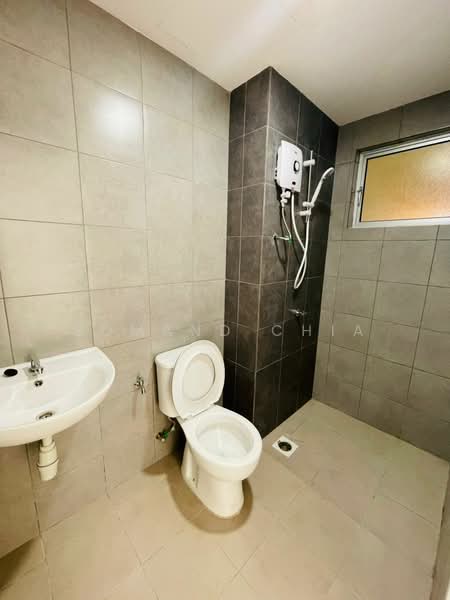 Residensi Sateria untuk Untuk Disewa - RM 1,400 /bulan, Mac 2026 - Bathroom - PropertyGuru.com.my