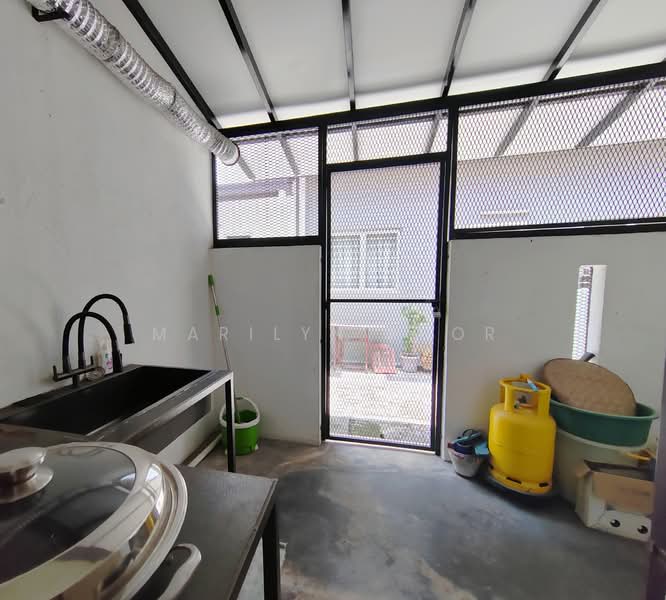 2-storey Terraced House for Sale in Shah Alam (Selangor) - Marilyn Khor - Kitchen - PropertyGuru.com.my