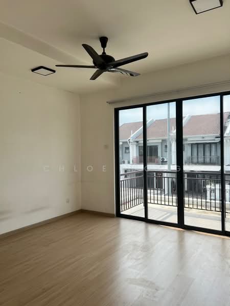 2-storey Terraced House for Sale in Semenyih (Selangor) - Chloe Wong - Balcony - PropertyGuru.com.my