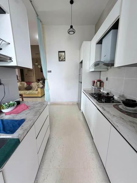 TriTower Residence @ Johor Bahru Sentral untuk Untuk Dijual - RM 1,360,000, Mac 2026 - Kitchen - PropertyGuru.com.my