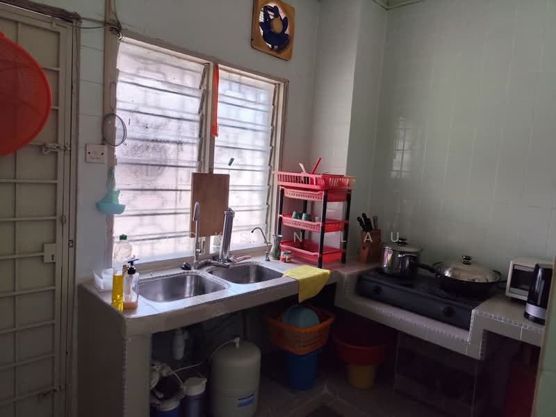 2-storey Terraced House for Sale in Kepong Baru (Kepong) - Dickson Lau - Kitchen - PropertyGuru.com.my