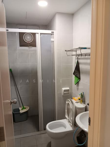 Kondominium untuk Disewa di i-Santorini - Jasmine Teh - Bathroom - PropertyGuru.com.my