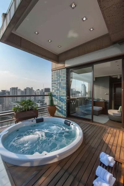 KLCC KLCC [Best] AirBnb FREEHOLD FULLY FURNISHED HIGH ROI 15% 0DOWNPAYMENT FOREIGNER CAN BUY untuk Untuk Dijual - RM 550,000, Mac 2026 - Balcony - PropertyGuru.com.my