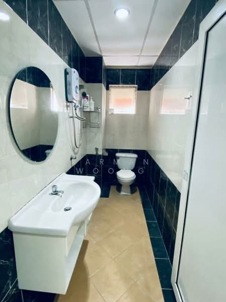 Jalil Damai Apartments untuk Untuk Disewa - RM 1,950 /bulan, Mac 2026 - Bathroom - PropertyGuru.com.my