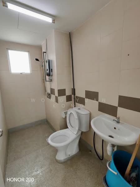 Apartment for Rent at Pangsapuri Seri Mutiara - Wong Yuan Kong - Bathroom - PropertyGuru.com.my