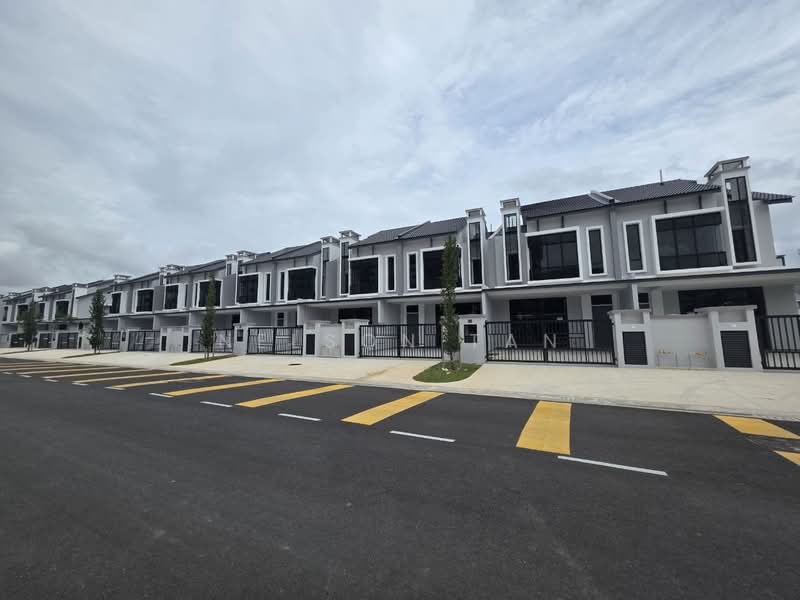 2-storey Terraced House for Sale in Taman Mount Austin (Tebrau) - Nelson Tan - PropertyGuru.com.my