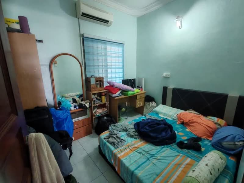 Taman Puteri Wangsa untuk Untuk Dijual - RM 450,000, Mac 2026 - Bedroom - PropertyGuru.com.my