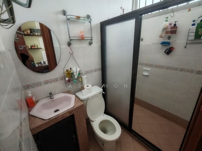 Taman Puteri Wangsa untuk Untuk Dijual - RM 450,000, Mac 2026 - Bathroom - PropertyGuru.com.my