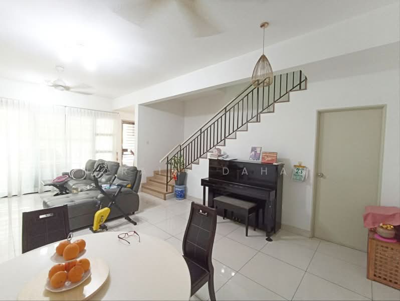 Bandar Bukit Raja Klang untuk Untuk Dijual - RM 810,000, Mac 2026 - Living Room - PropertyGuru.com.my
