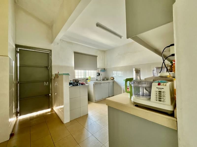 Taman Paramount untuk Untuk Dijual - RM 800,000, Mac 2026 - Kitchen - PropertyGuru.com.my