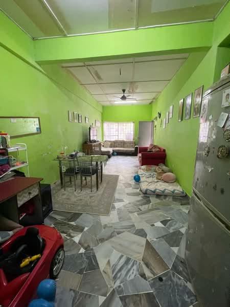 1-storey Terraced House for Sale in Skudai (Johor) - Betty Ng - Living Room - PropertyGuru.com.my