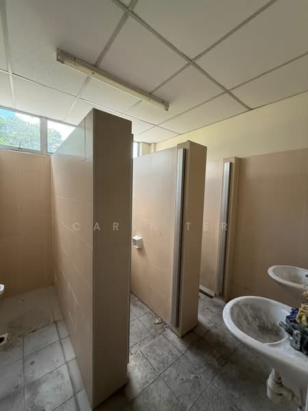 Detached Factory for Rent in Indahpura Industrial Park (Kulai) - Caryn Ter - Bathroom - PropertyGuru.com.my