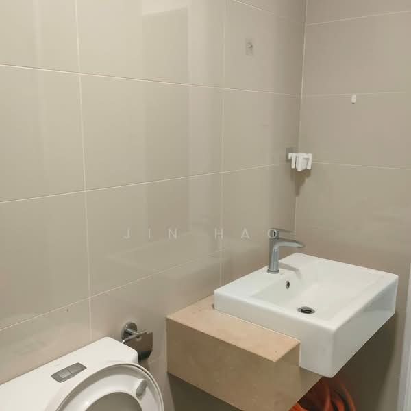 Service Residence for Rent at United Point (Residensi Berpadu) - Jin Hao - Bathroom - PropertyGuru.com.my