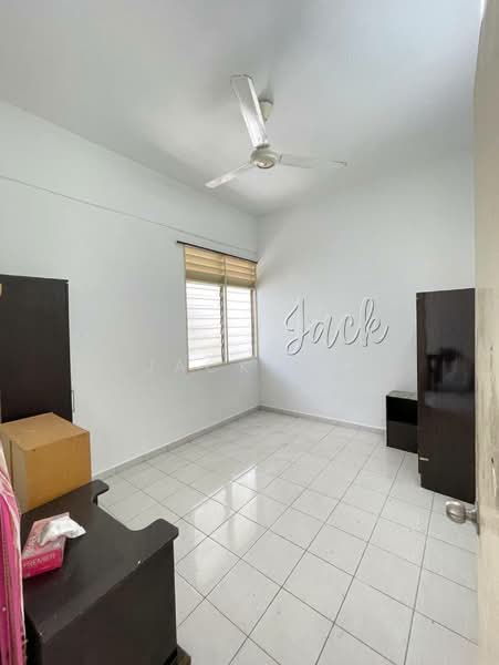 Apartment for Sale at Taman Sri Setia - Jack Ng - Bedroom - PropertyGuru.com.my