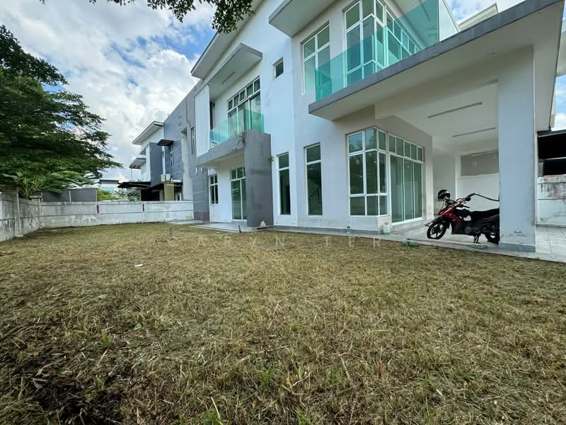 Mutiara Bestari 1 @ Mutiara Mas 2 Storey Cluster House ( Original / Corner Lot ) untuk Untuk Dijual - RM 1,300,000, Mac 2026 - Exterior - PropertyGuru.com.my