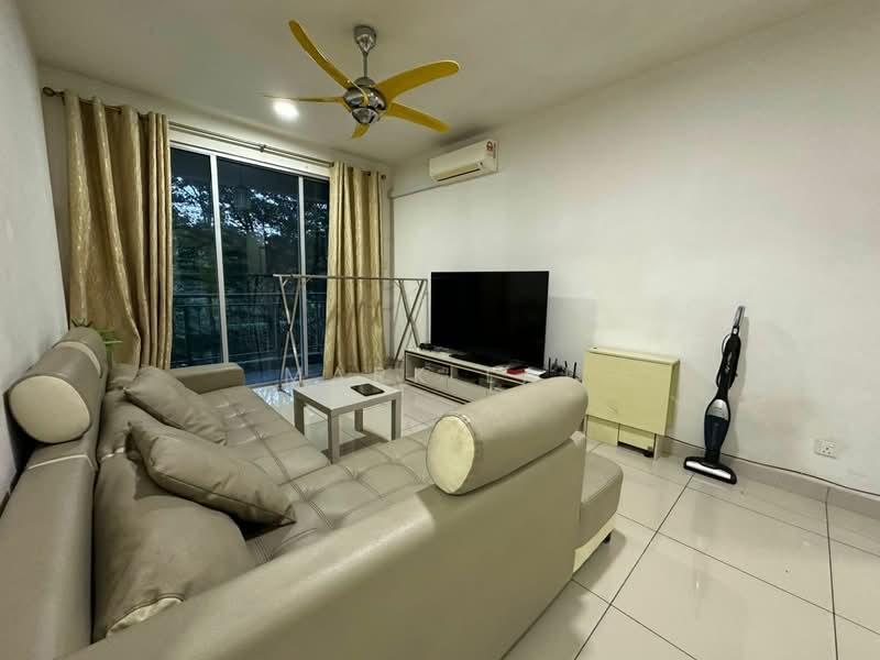 D'Ambience Residences (Pangsapuri Ikatan Flora) untuk Untuk Disewa - RM 2,100 /bulan, Mac 2026 - Living Room - PropertyGuru.com.my