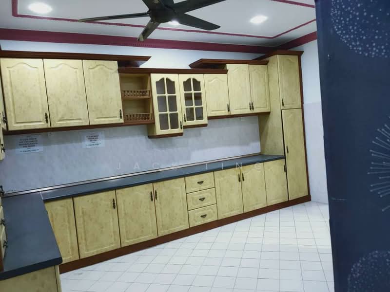 2-storey Terraced House for Sale in Taman Pulai Utama (Skudai) - Jack Ting - Kitchen - PropertyGuru.com.my