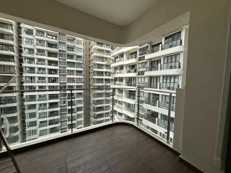 Condominium for Rent at Royal Strand @ Country Garden Danga Bay - Jack Ting - Balcony - PropertyGuru.com.my