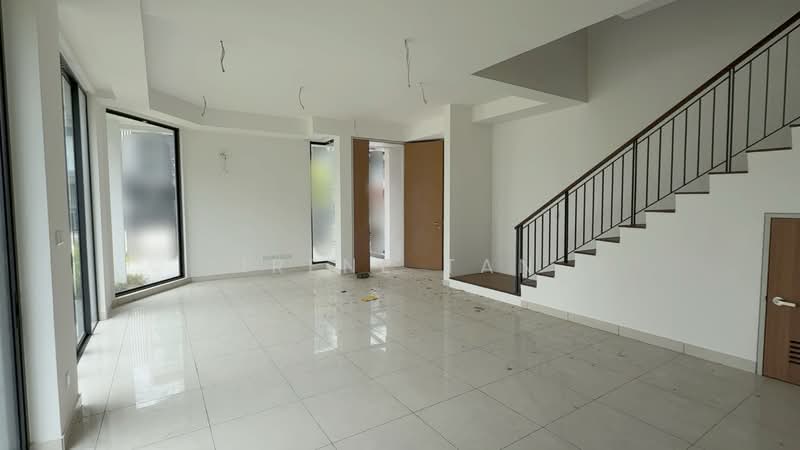Taman Puchong Legenda untuk Untuk Dijual - RM 2,300,000, Mac 2026 - Living Room - PropertyGuru.com.my