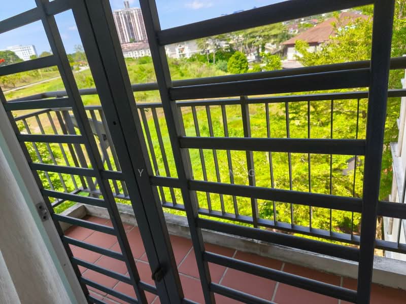 Larkin Residence (Phase Three) untuk Untuk Dijual - RM 450,000, Mac 2026 - Balcony - PropertyGuru.com.my