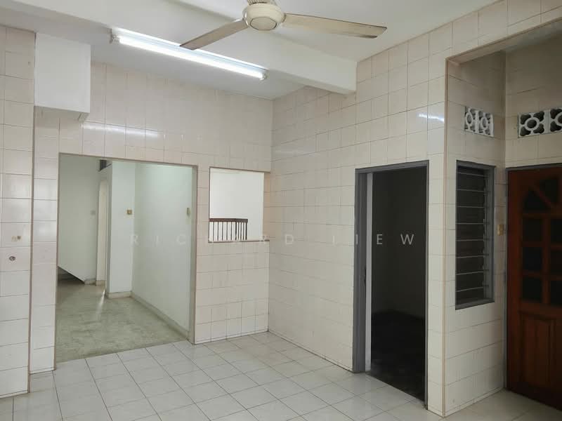 Seksyen 17 untuk Untuk Dijual - RM 950,000, Mac 2026 - Interior - PropertyGuru.com.my