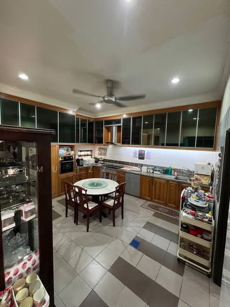 Semi-Detached House for Sale in Puncak Bangi (Bandar Baru Bangi) - Mu'izz Halim - Kitchen - PropertyGuru.com.my