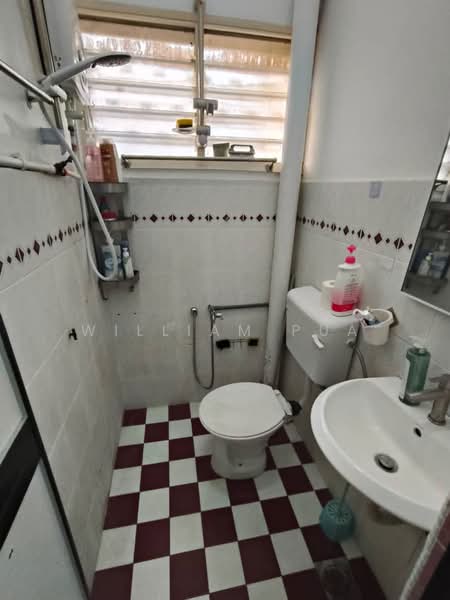 2-storey Terraced House for Rent in SS19 (Subang Jaya) - William Pua - Bathroom - PropertyGuru.com.my