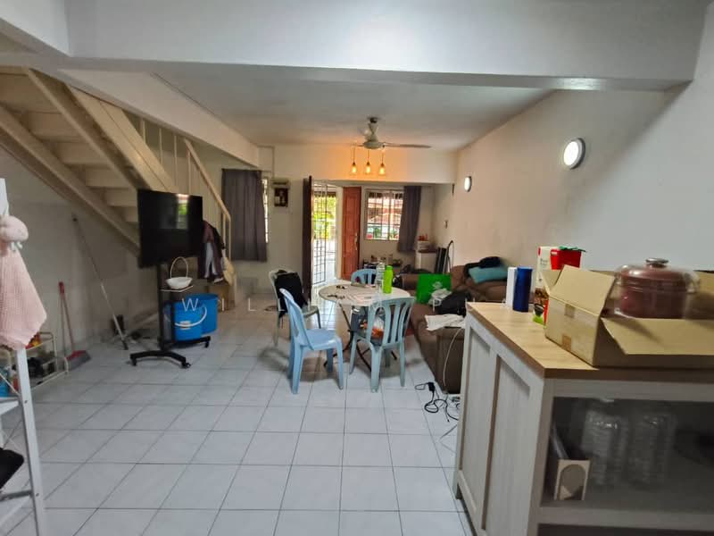 2-storey Terraced House for Rent in SS19 (Subang Jaya) - William Pua - Living Room - PropertyGuru.com.my