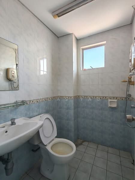 Condominium for Sale at Damaipuri - Lucas Yau - Bathroom - PropertyGuru.com.my