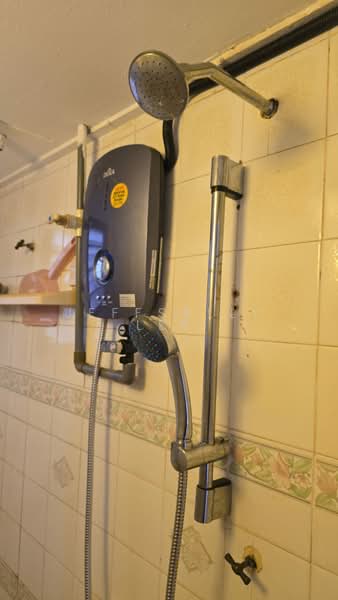 Apartment for Rent at Subang Perdana Goodyear Court 8 - JeffSally Lee - Bathroom - PropertyGuru.com.my