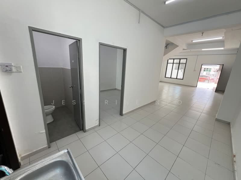 2.5-storey Terraced House for Sale in Senai (Johor) - Jesserine Neo - Bathroom - PropertyGuru.com.my
