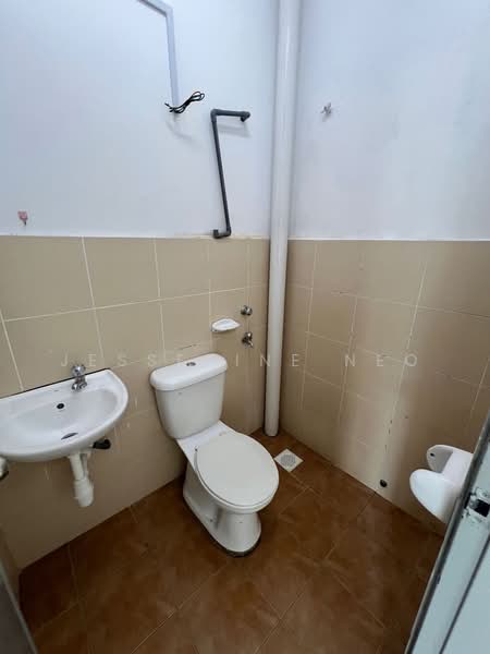2.5-storey Terraced House for Sale in Senai (Johor) - Jesserine Neo - Bathroom - PropertyGuru.com.my