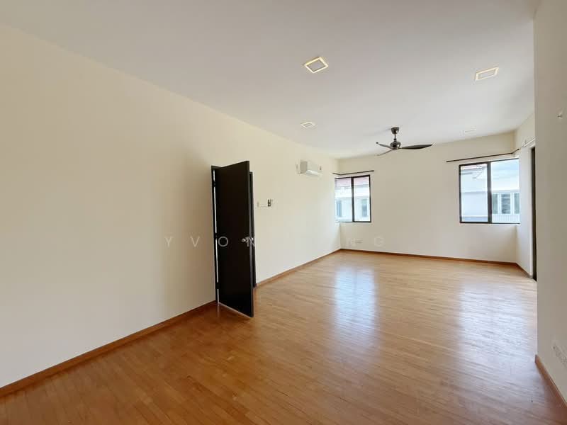 Cluster House for Rent in Taman Adda Heights (Tebrau) - Yvonne Ng - Living Room - PropertyGuru.com.my