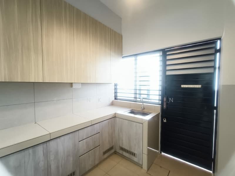 2-storey Terraced House for Rent in Masai (Johor) - Frankie Chen - Kitchen - PropertyGuru.com.my