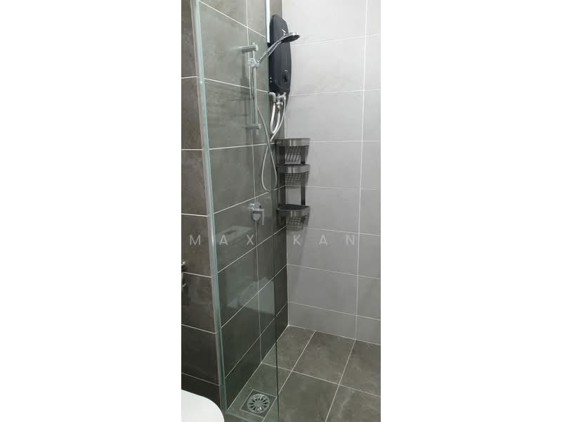 Service Residence for Sale at Twin Tower Residence - Max Kan - Bathroom - PropertyGuru.com.my