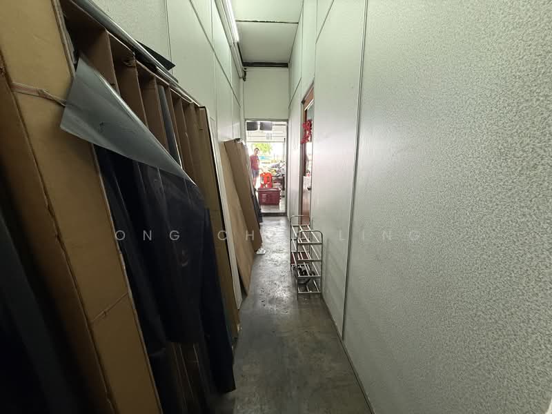 Shop for Sale in Kulai (Johor) - Ong Chin Ling - Corridor - PropertyGuru.com.my